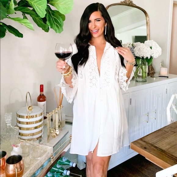 Vici Dresses & Skirts - Vici white breezy dress